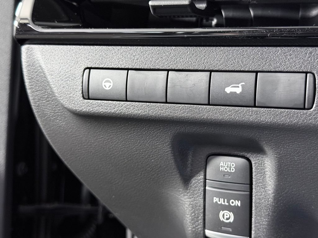 Certified 2025 Nissan Murano SV AWD/4WD image 18