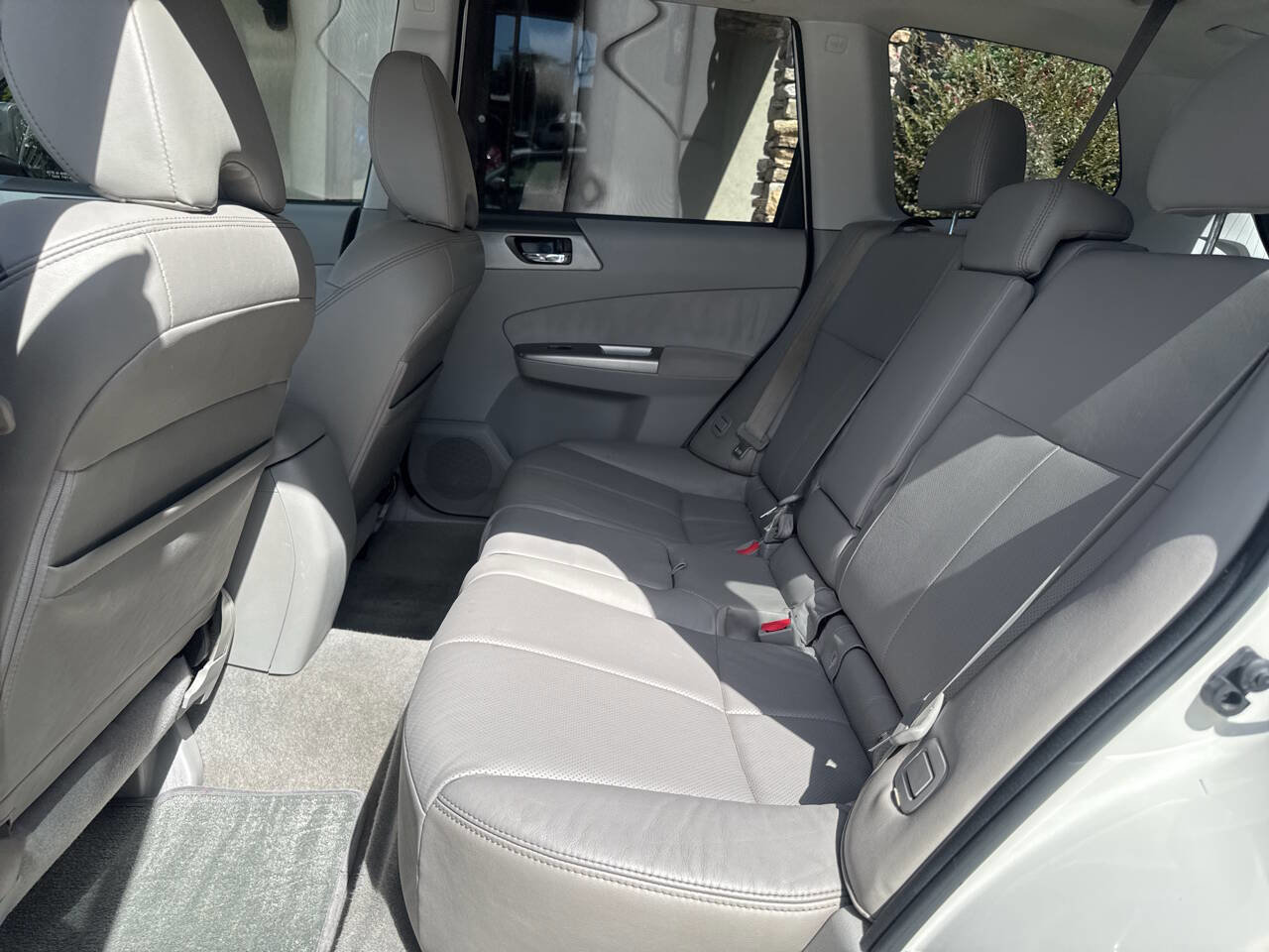 Used 2010 Subaru Forester 2.5XT Limited w/ Popular Equipment Group 1A image 10