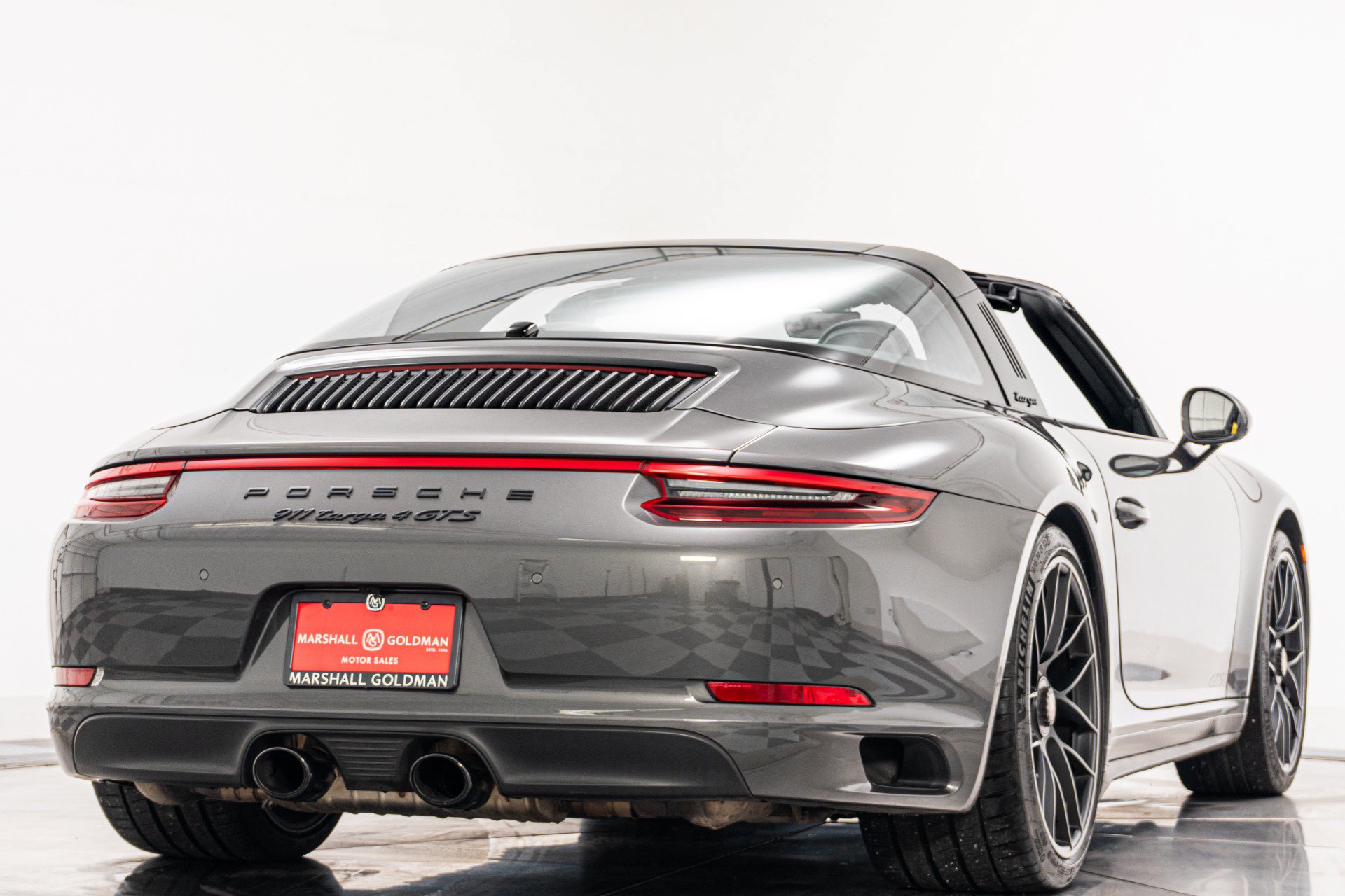 Used 2018 Porsche 911 Targa 4 GTS AWD/4WD image 9