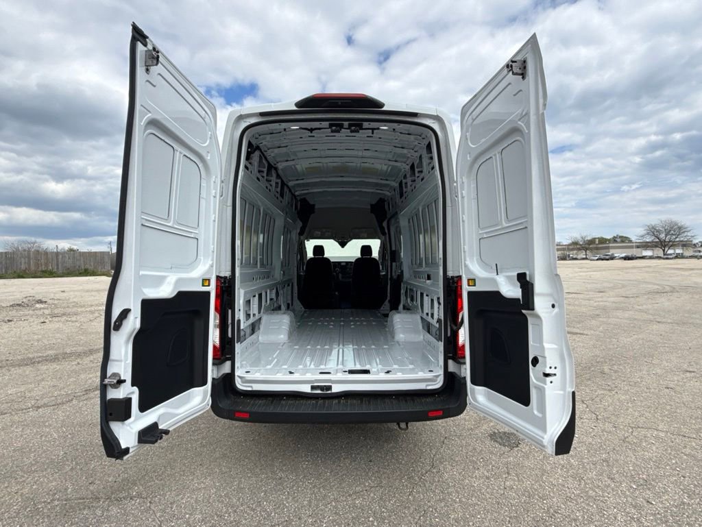 Used 2022 Ford Transit 350 148 High Roof Extended DRW RWD image 9