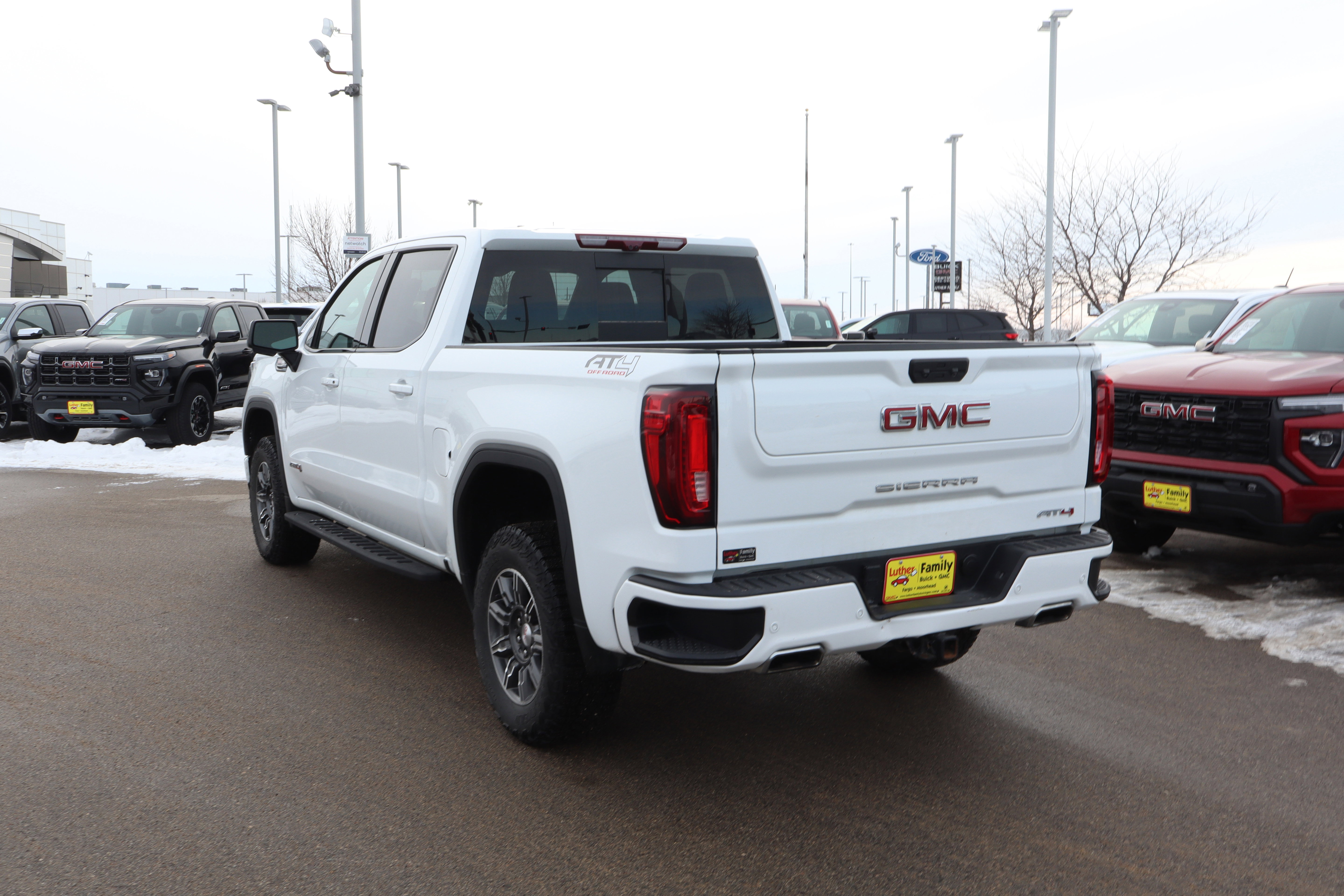 Certified 2024 GMC Sierra 1500 AT4 w/ Technology Package image 4