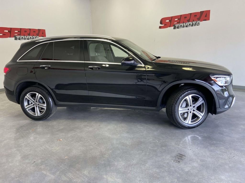 Used 2020 Mercedes-Benz GLC 300 4MATIC w/ Multimedia Package image 2