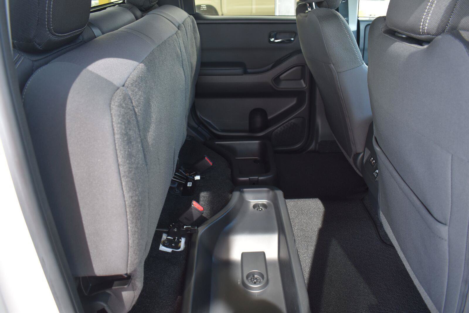 Certified 2025 Nissan Frontier SV w/ SV Convenience Package RWD image 54