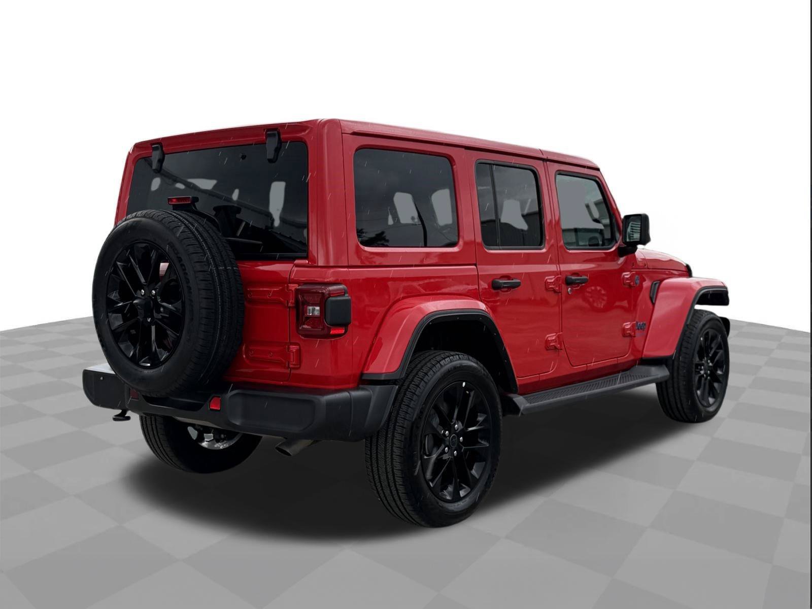 Used 2025 Jeep Wrangler Unlimited Sahara AWD/4WD image 5