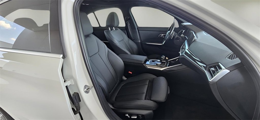 Used 2020 BMW 330i Sedan w/ Premium Package image 27
