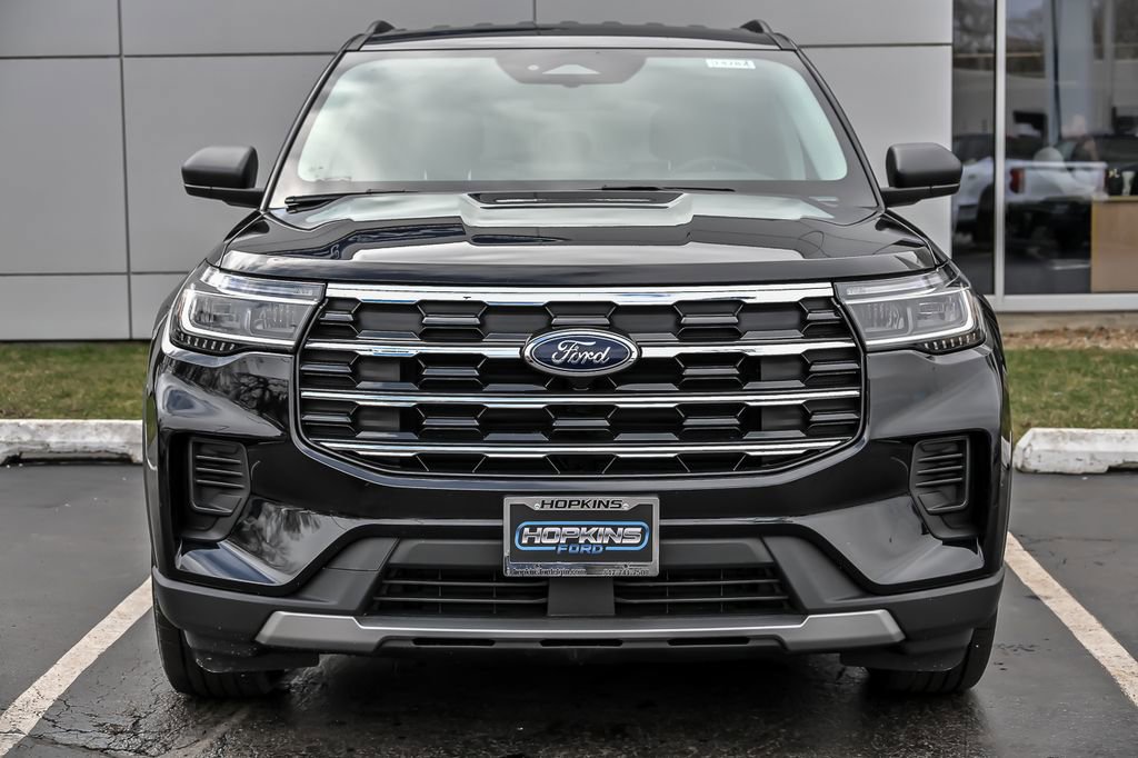 Used 2025 Ford Explorer Active image 4