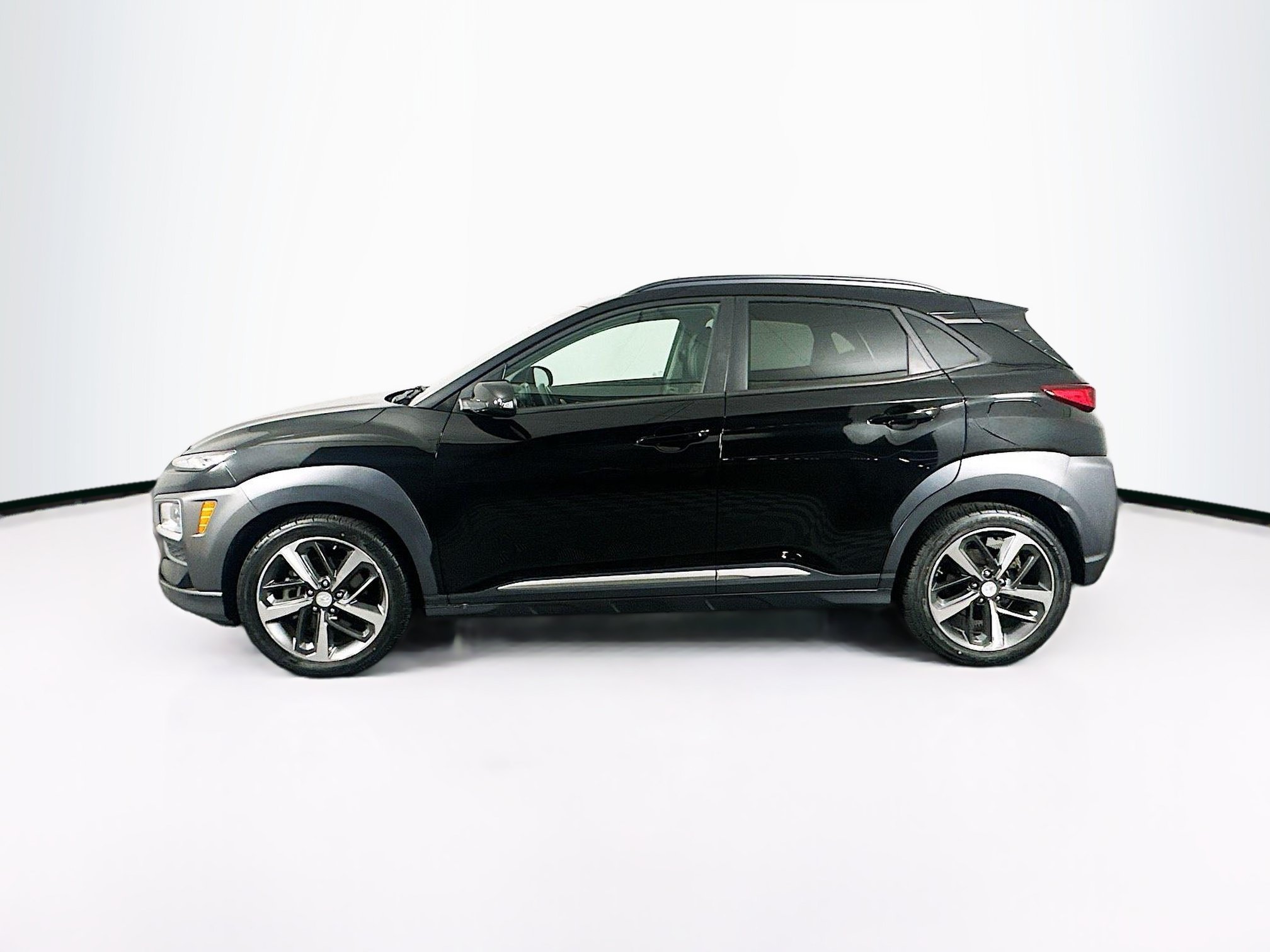 Used 2018 Hyundai Kona Limited FWD image 4