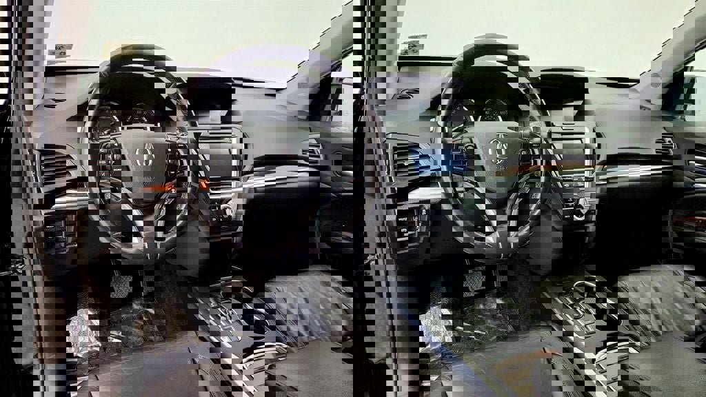 Used 2020 Acura MDX SH-AWD image 13