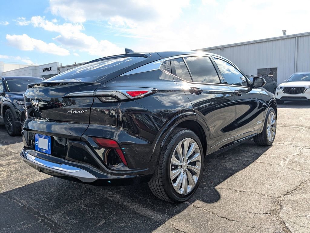 Used 2025 Buick Envista Avenir image 4