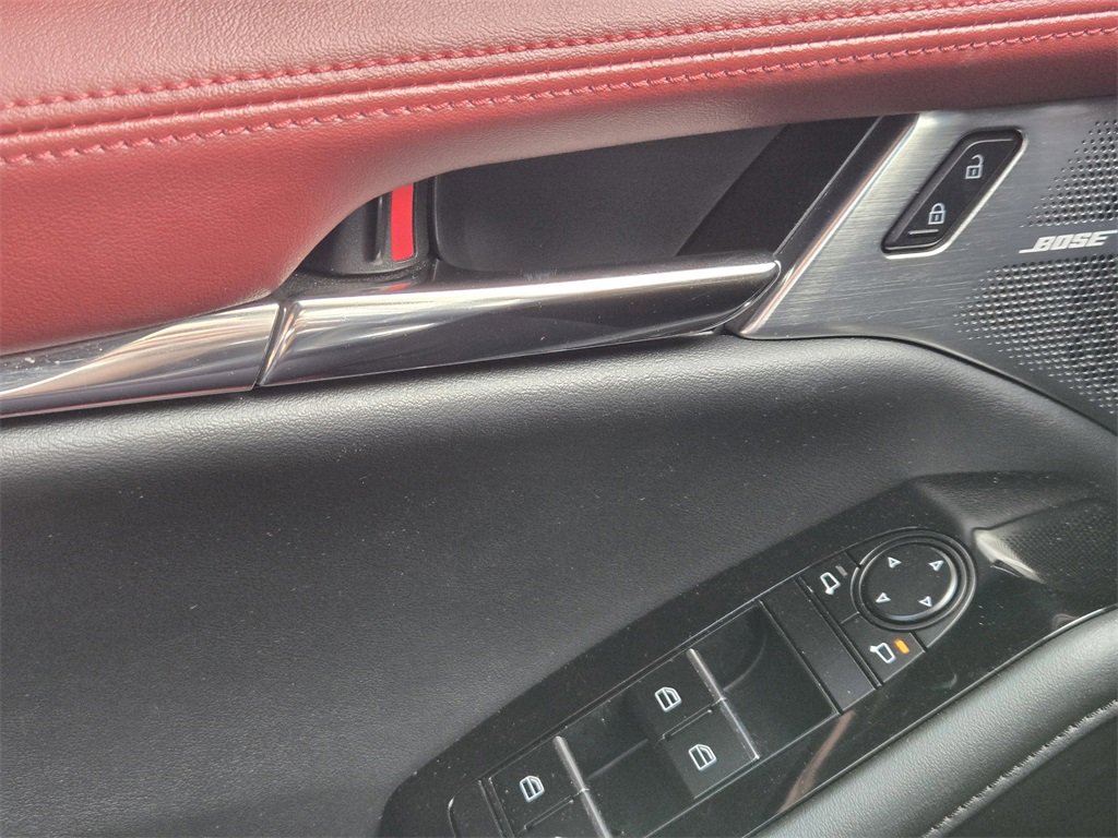 Used 2021 MAZDA MAZDA3 Hatchback w/Premium Plus Pkg image 23