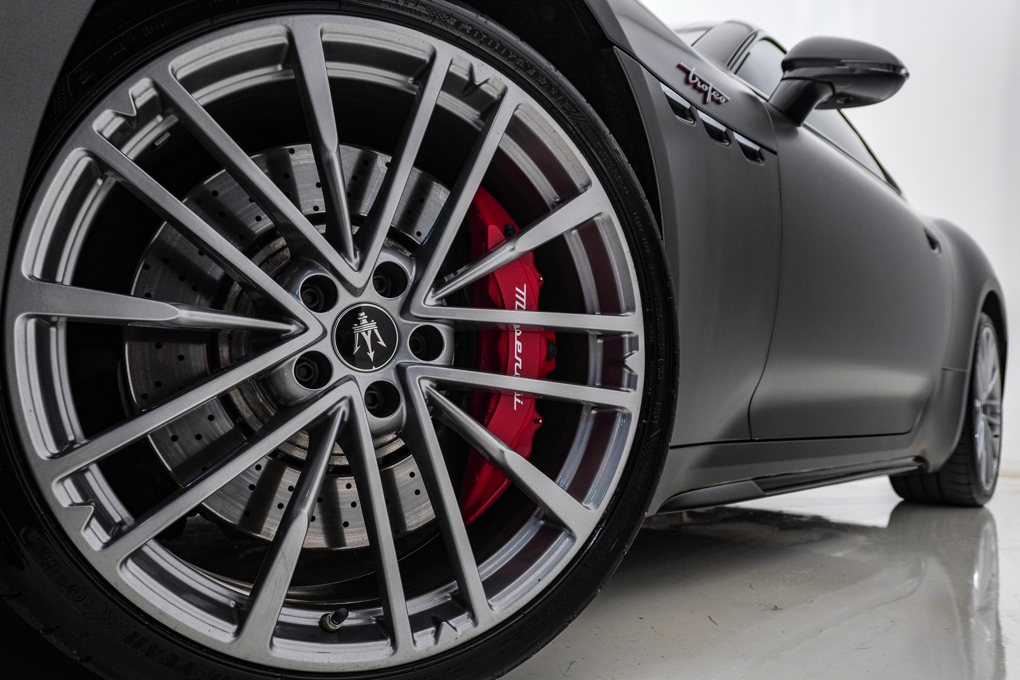 Certified 2024 Maserati GranTurismo Trofeo AWD/4WD image 5