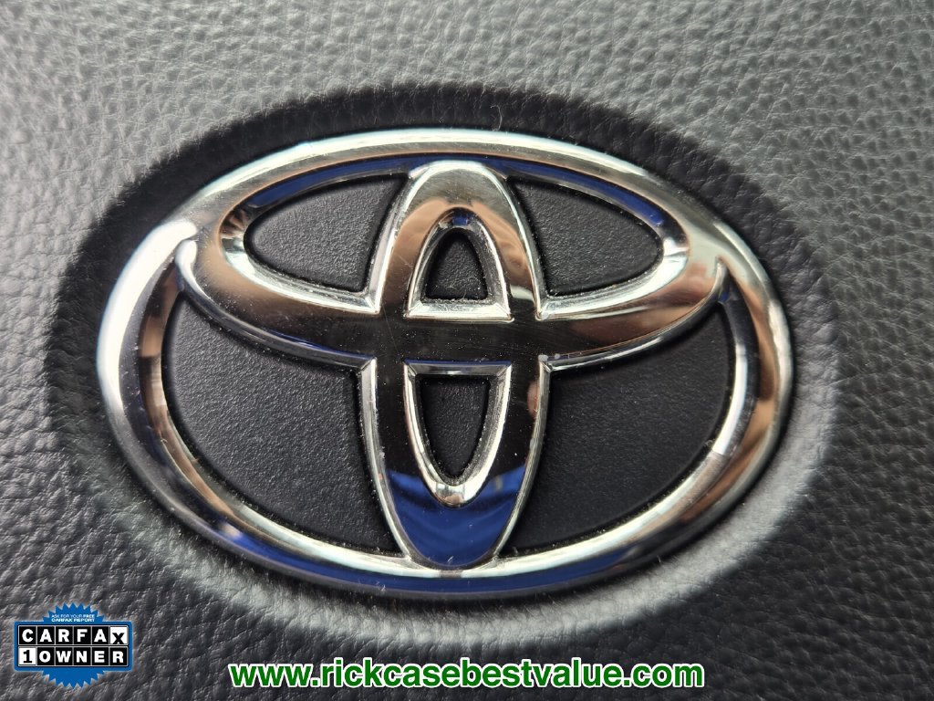 Used 2023 Toyota RAV4 XLE Premium FWD image 30