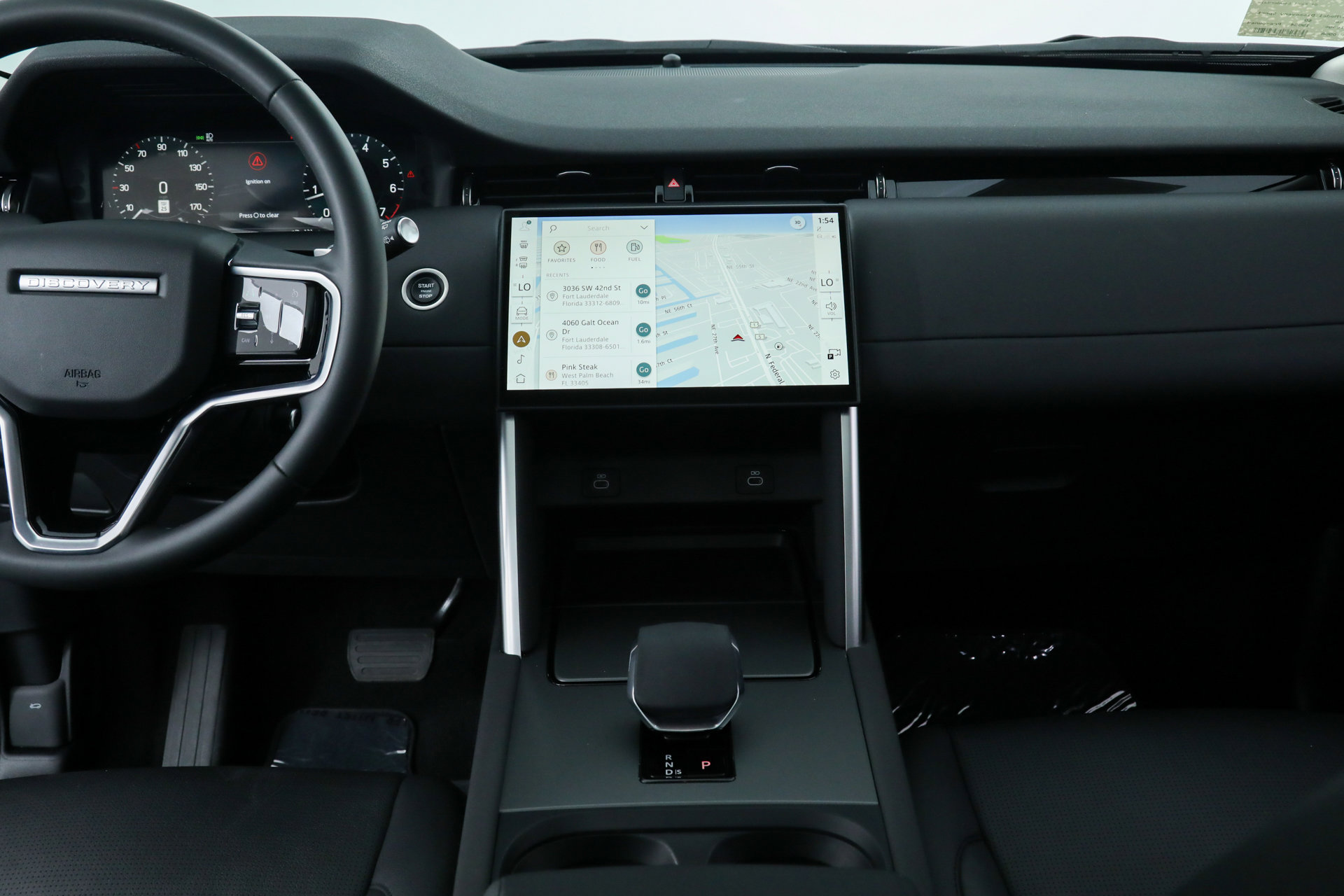 Used 2024 Land Rover Discovery Sport S image 31