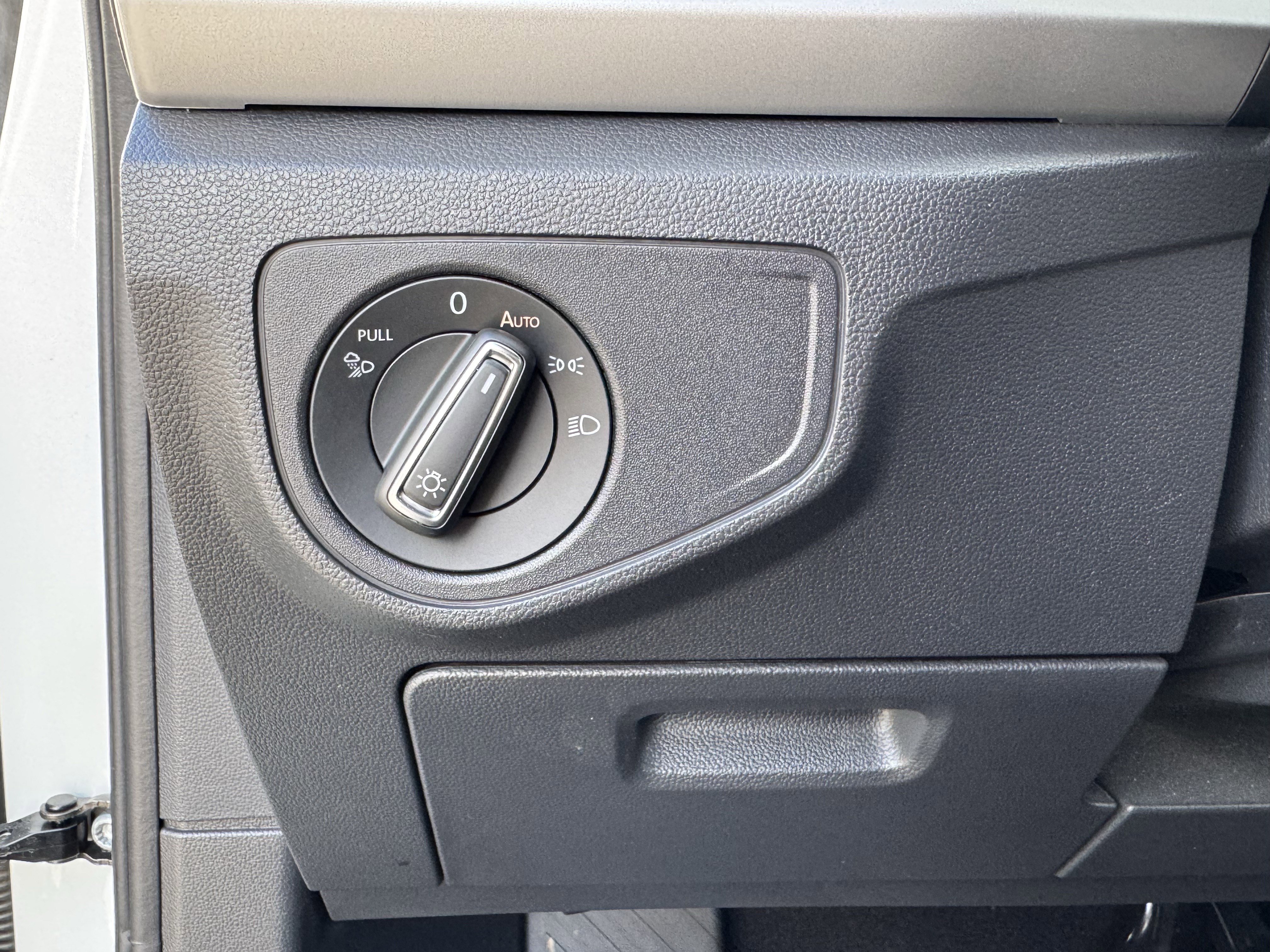 Certified 2023 Volkswagen Atlas Cross Sport SE w/ Black Wheel Package image 30