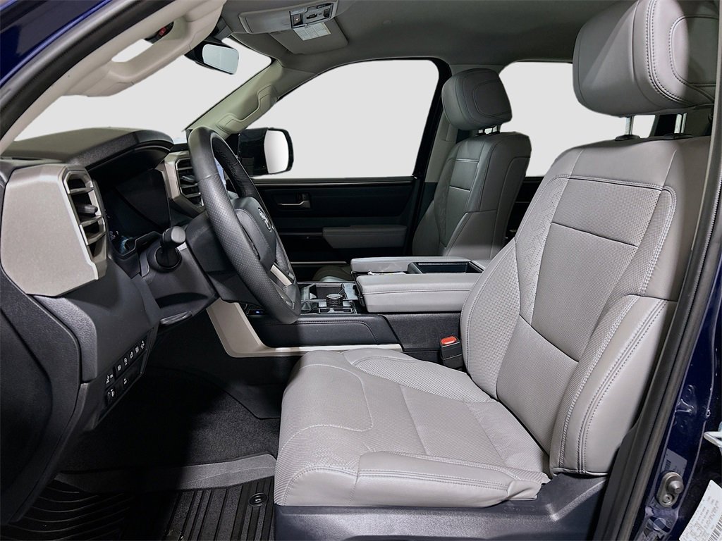 Used 2024 Toyota Tundra Limited image 18