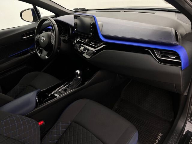 Used 2020 Toyota C-HR XLE FWD image 13