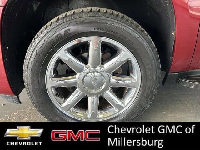 Used 2008 GMC Yukon XL SLT w/ SLT Preferred Equipment Group AWD/4WD image 9