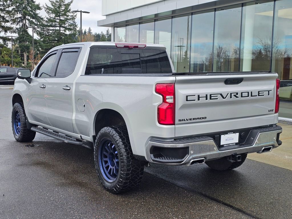 Used 2022 Chevrolet Silverado 1500 LTZ w/ LTZ Premium Package AWD/4WD image 3