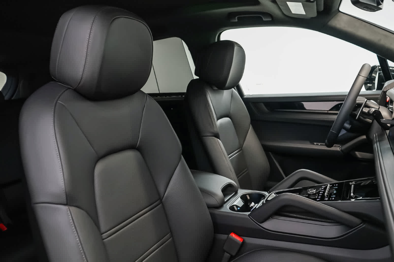 New 2026 Porsche Cayenne GTS AWD/4WD image 22