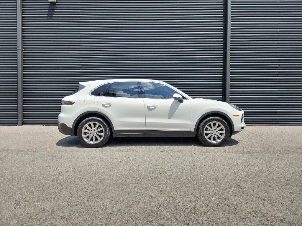 Certified 2020 Porsche Cayenne AWD/4WD image 6