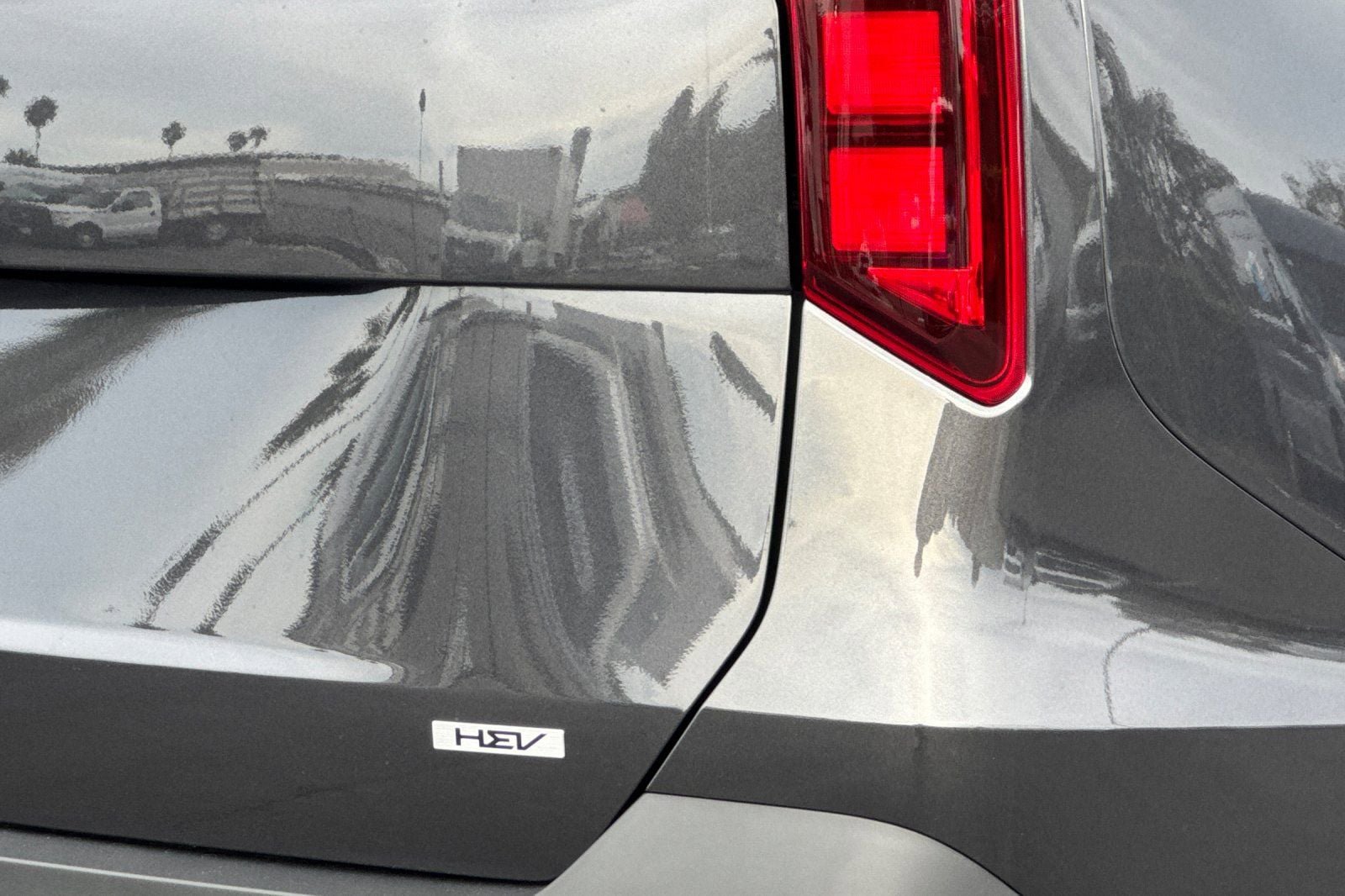 New 2026 Kia Carnival EX image 28