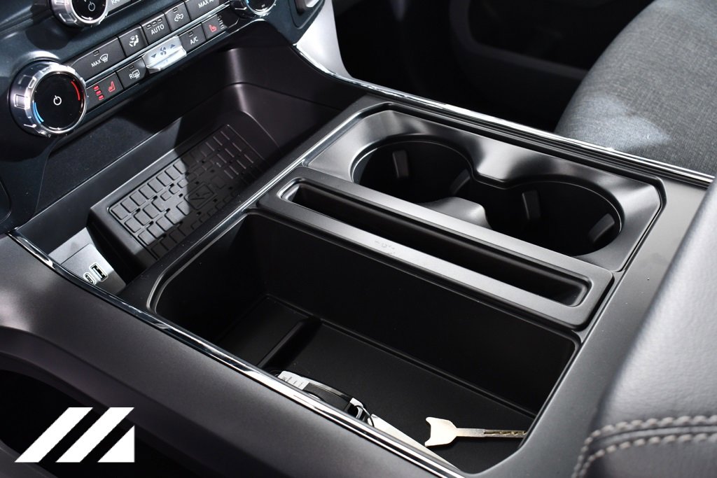 New 2025 Ford F150 XLT w/ Equipment Group 302A MID image 31