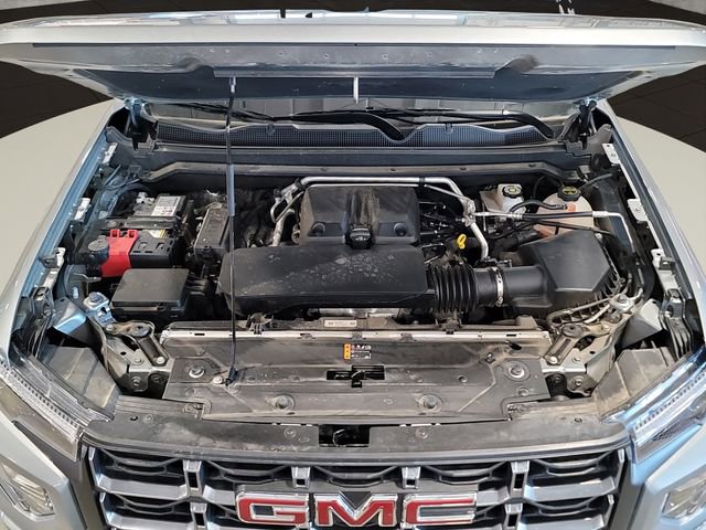 Used 2024 GMC Canyon AT4 w/ Canyon Safety Plus Package AWD/4WD image 31