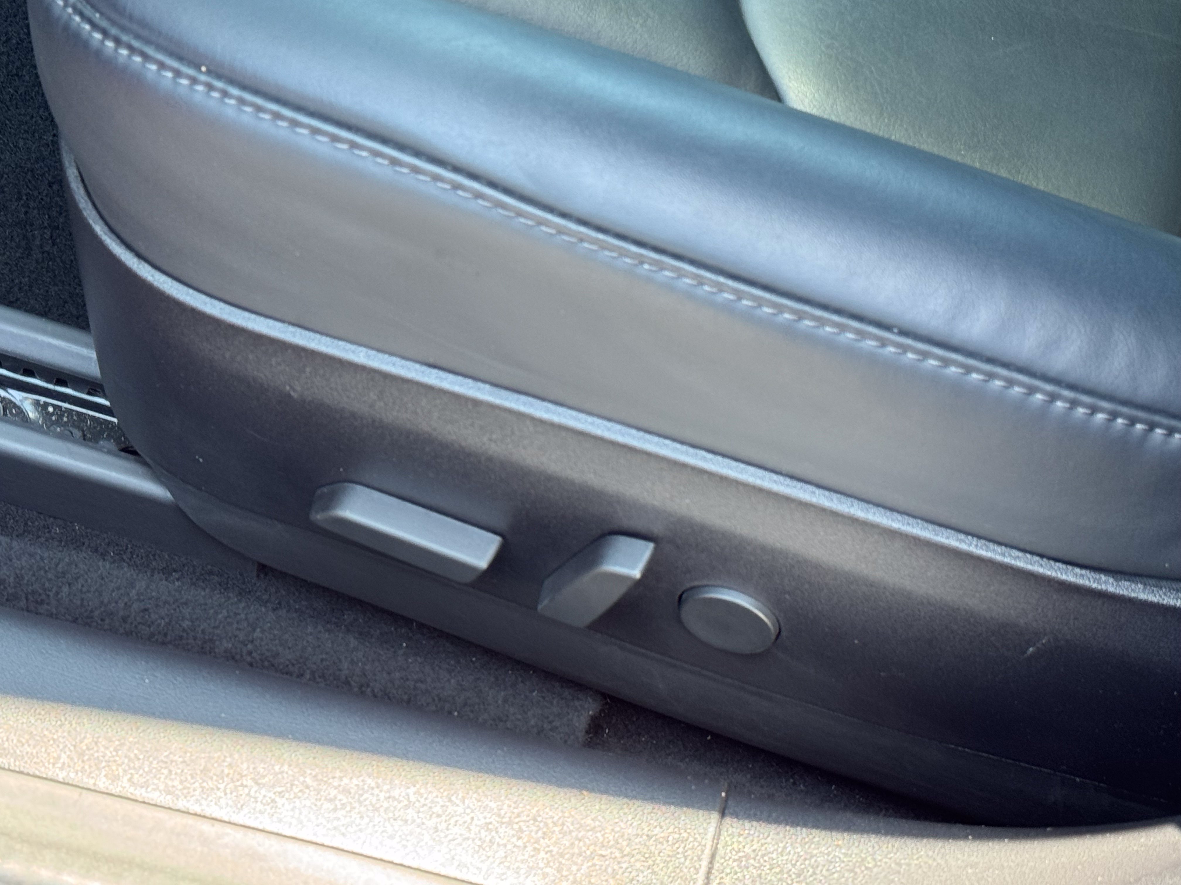 Used 2018 Tesla Model 3 Long Range RWD image 18