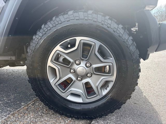 Used 2019 Jeep Wrangler Sport image 5