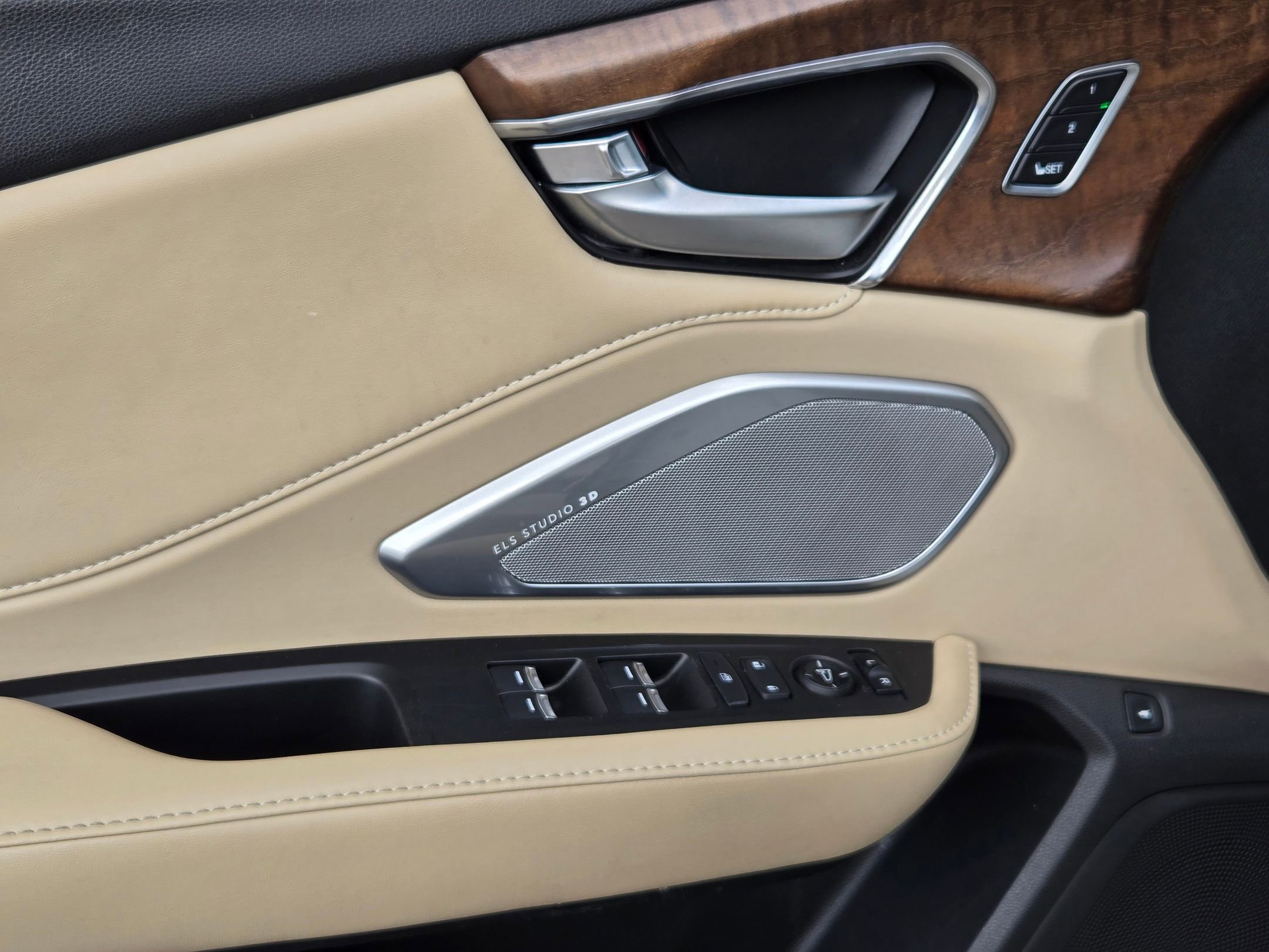 Used 2021 Acura RDX FWD w/ Advance Package image 11