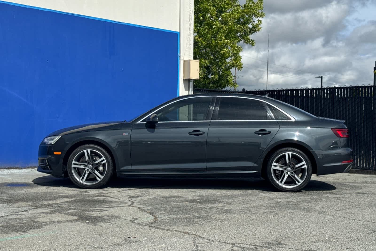 Used 2018 Audi A4 2.0T Premium Plus w/ Premium Plus Package AWD/4WD image 6