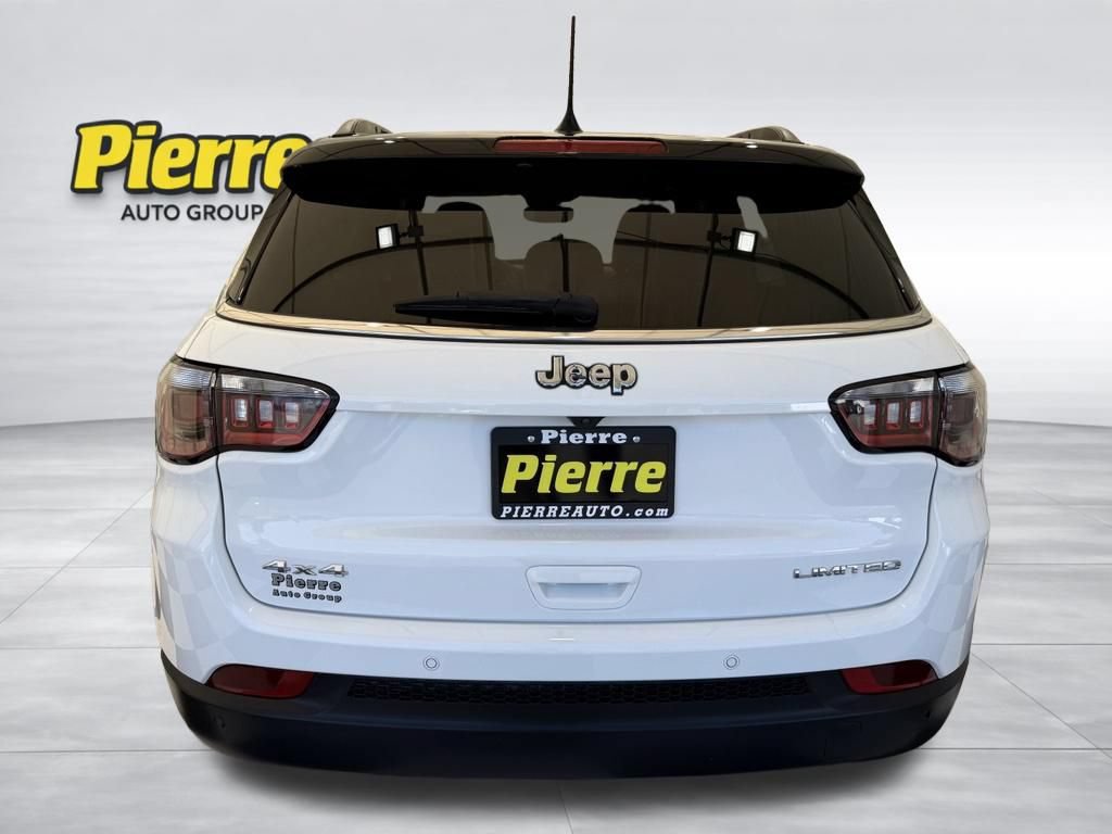 Used 2025 Jeep Compass Limited AWD/4WD image 3