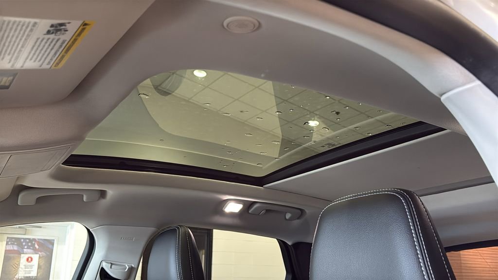 Used 2021 Ford Escape SEL image 26