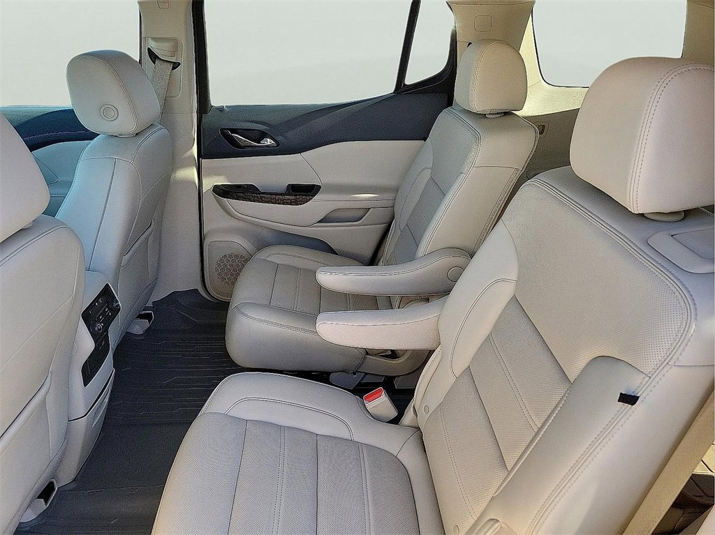 Certified 2022 GMC Acadia Denali w/ Denali Ultimate Package image 13