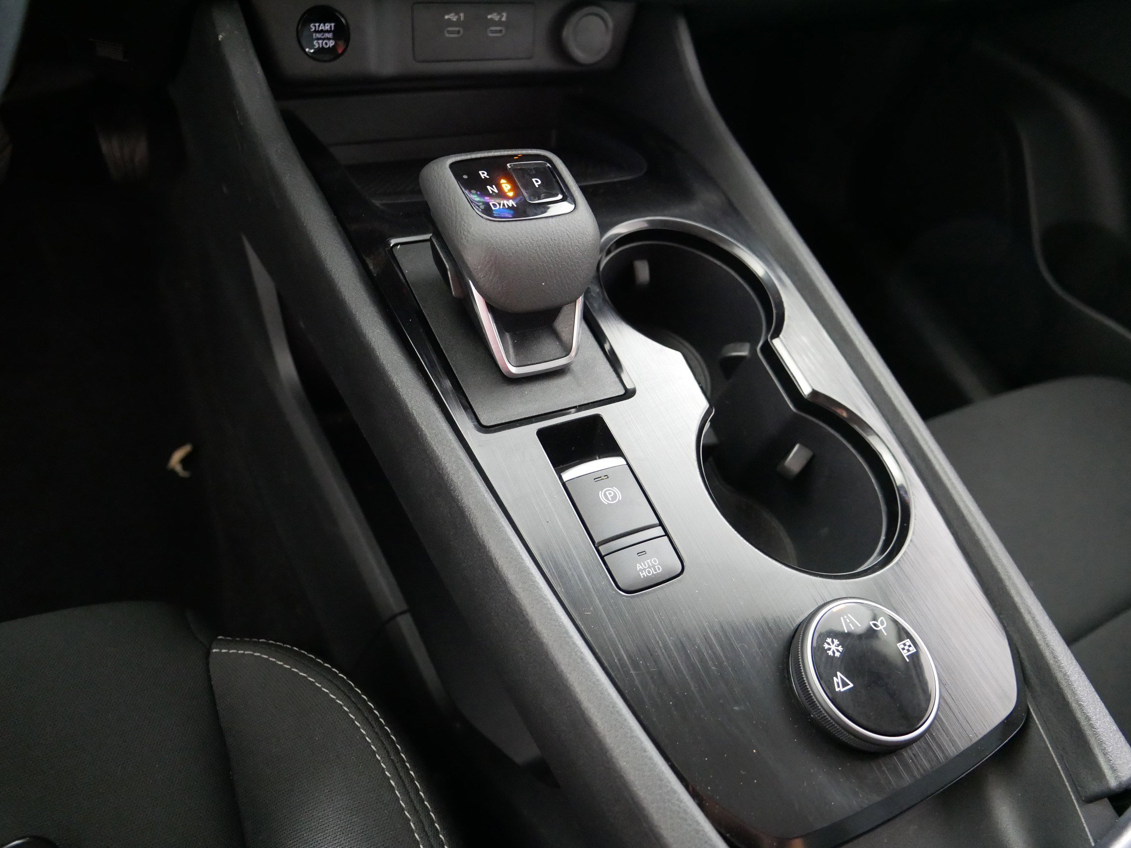 Used 2024 Nissan Rogue S AWD/4WD image 24