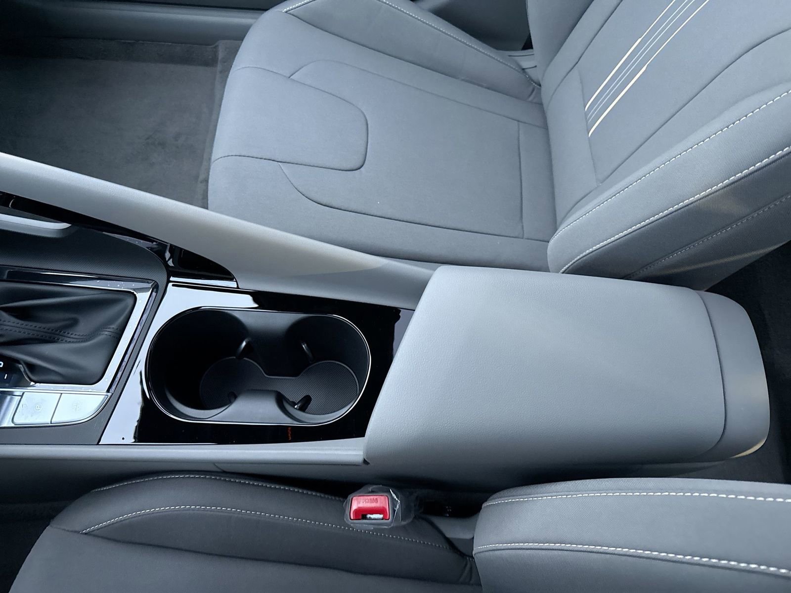 New 2026 Hyundai Elantra SEL Sport image 21