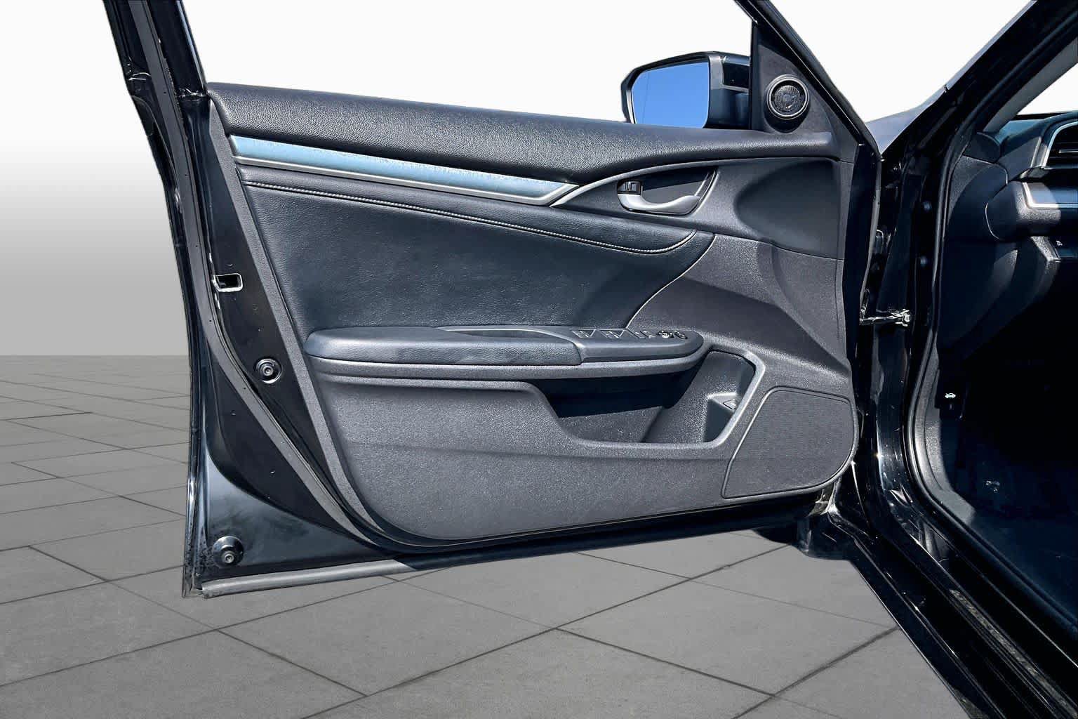 Used 2016 Honda Civic EX-L image 21