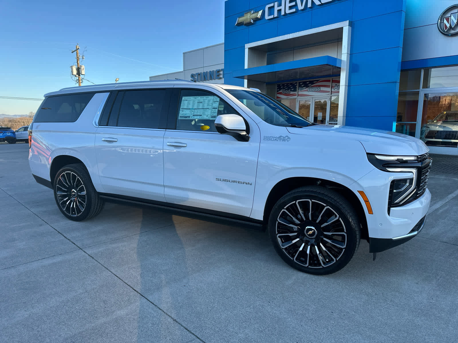 New 2026 Chevrolet Suburban High Country image 2