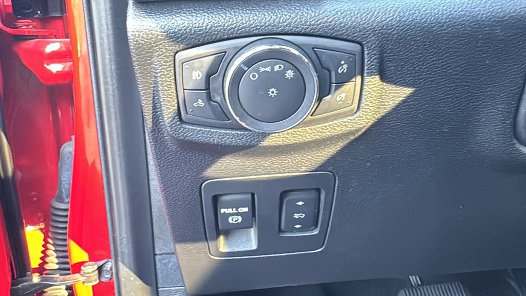 Used 2019 Ford F150 XLT w/ Equipment Group 302A Luxury AWD/4WD image 17