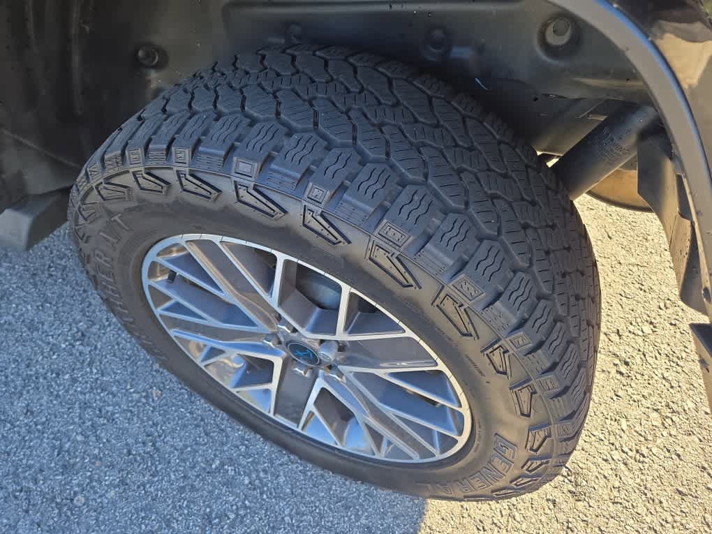 Used 2024 Jeep Wrangler High Altitude AWD/4WD image 13