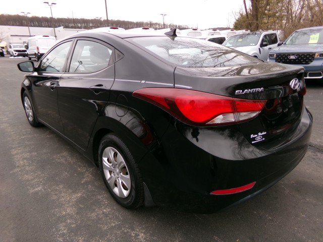 Used 2016 Hyundai Elantra SE FWD image 7