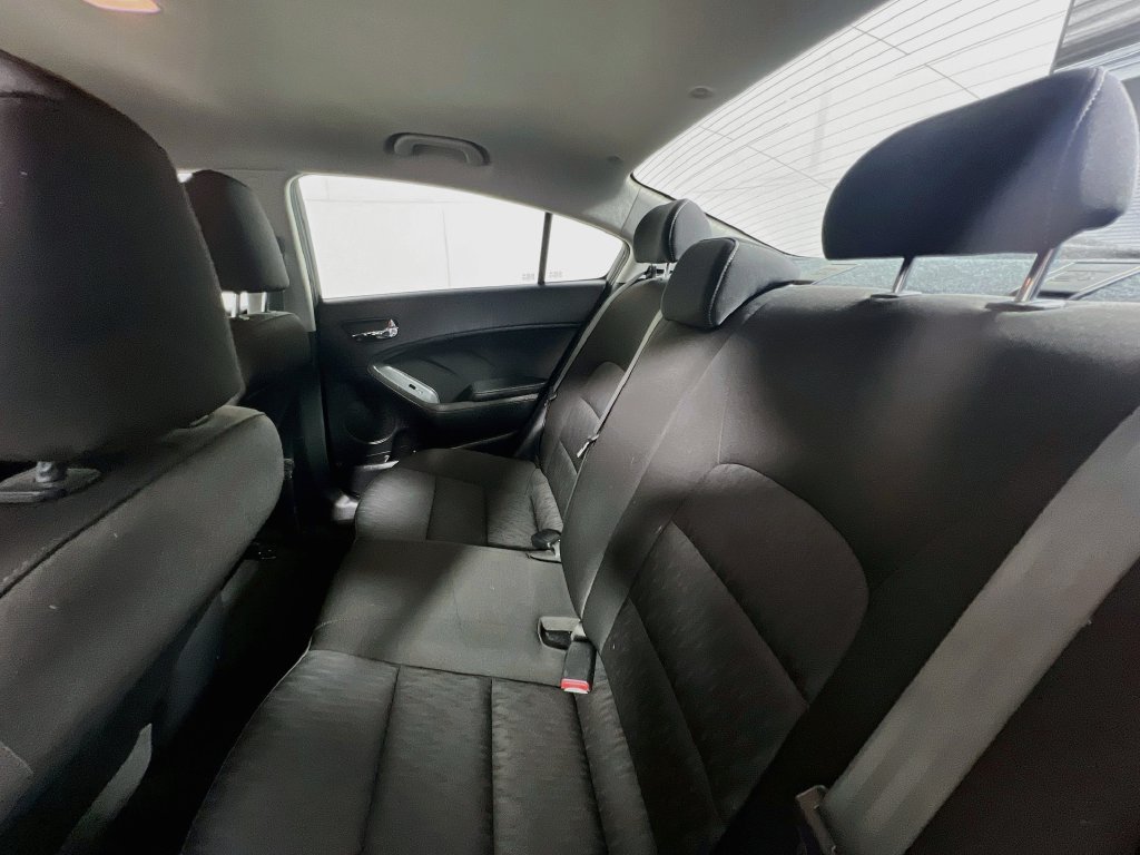 Used 2016 Kia Forte LX FWD image 22