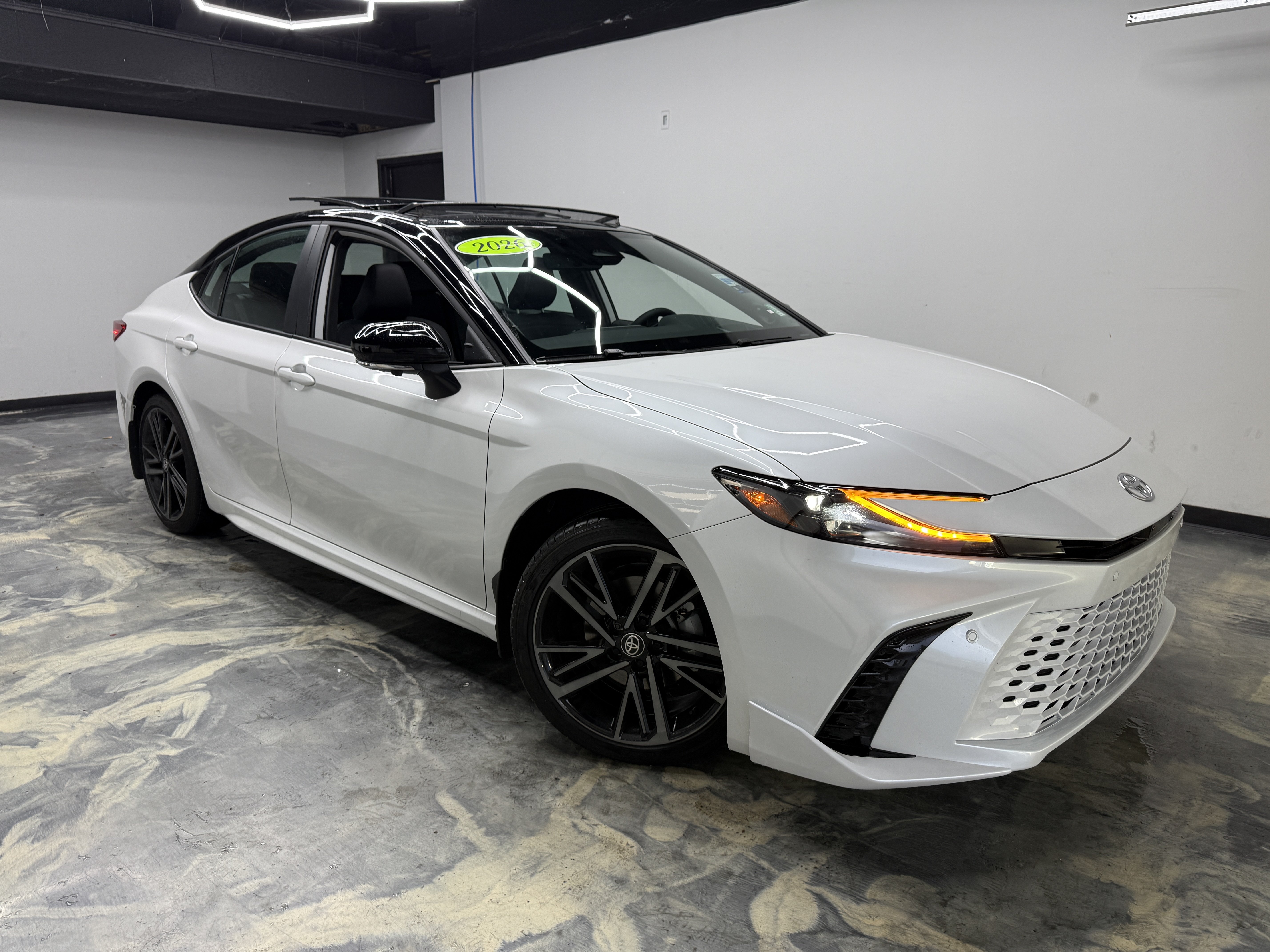 Used 2026 Toyota Camry XSE AWD/4WD image 6
