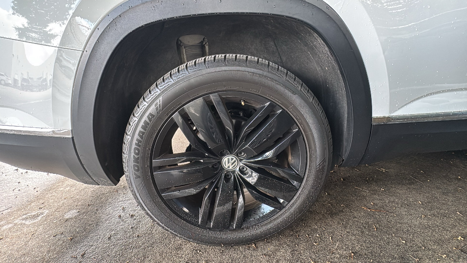 Used 2019 Volkswagen Atlas SEL FWD image 20