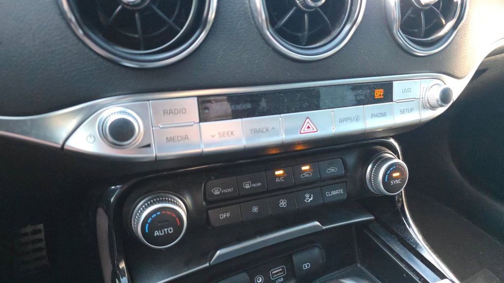 Used 2019 Kia Stinger GT image 19