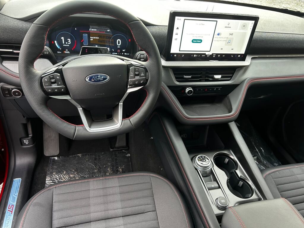 New 2026 Ford Explorer ST-Line image 2
