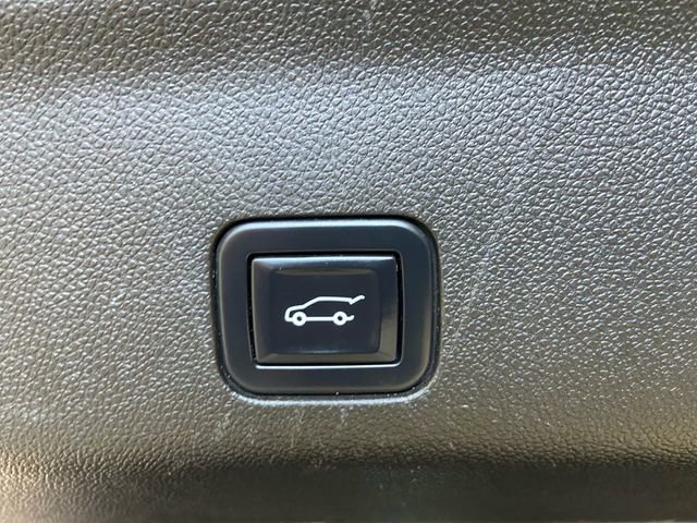 Used 2022 GMC Yukon Denali image 22