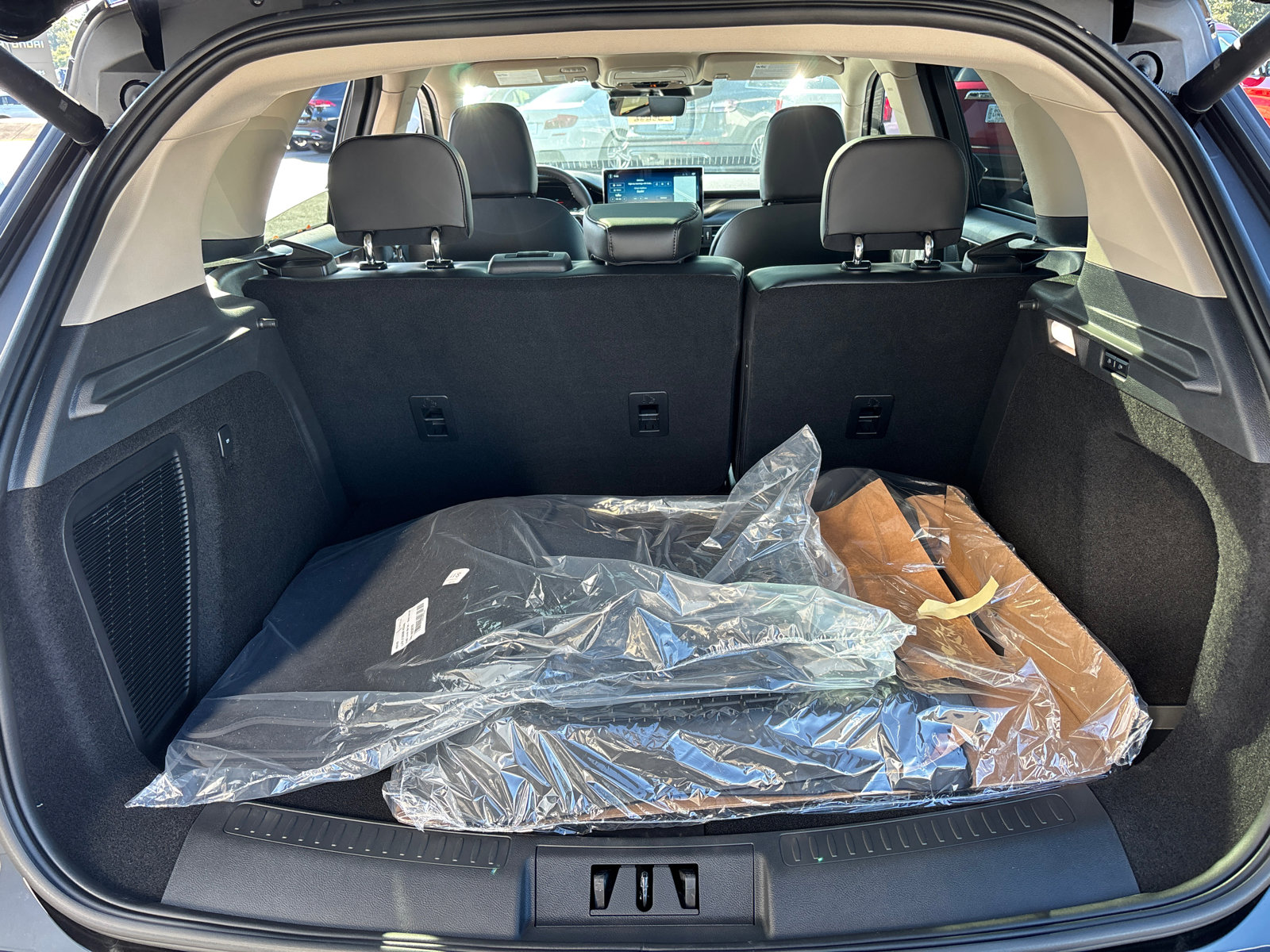 New 2025 Lincoln Corsair Reserve image 9