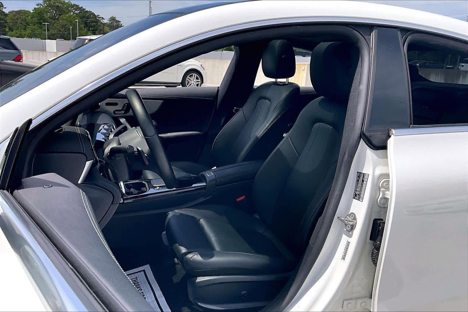 Used 2022 Mercedes-Benz CLA 250 image 8