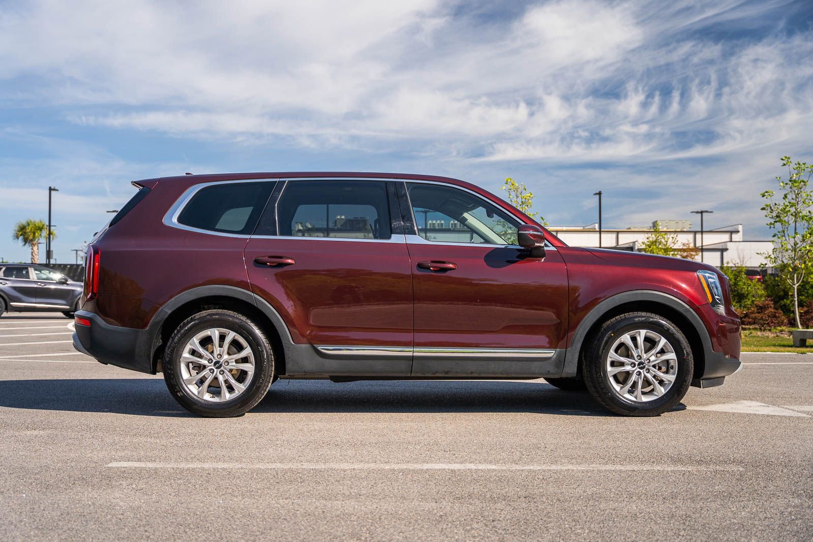 Used 2022 Kia Telluride LX AWD/4WD image 9